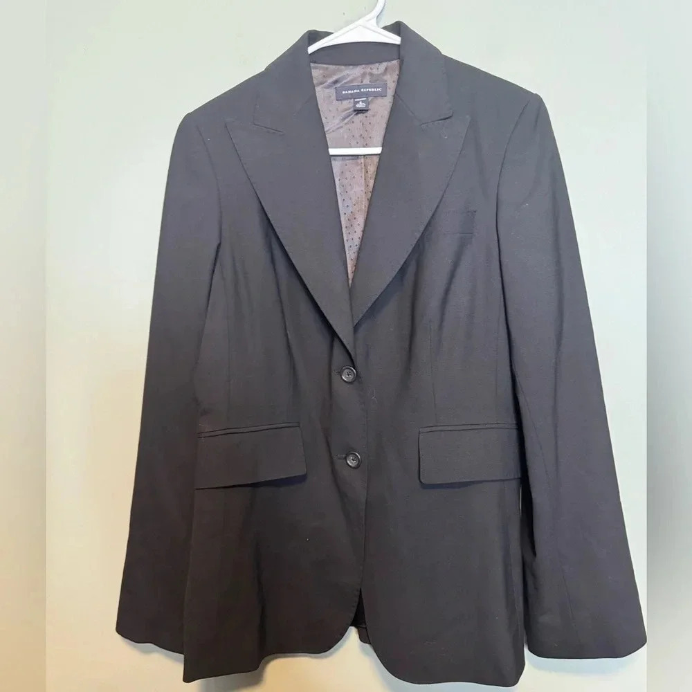 Banana Republic Women’s Black 2 Button Blazer Wool Blend Stretch Size 6